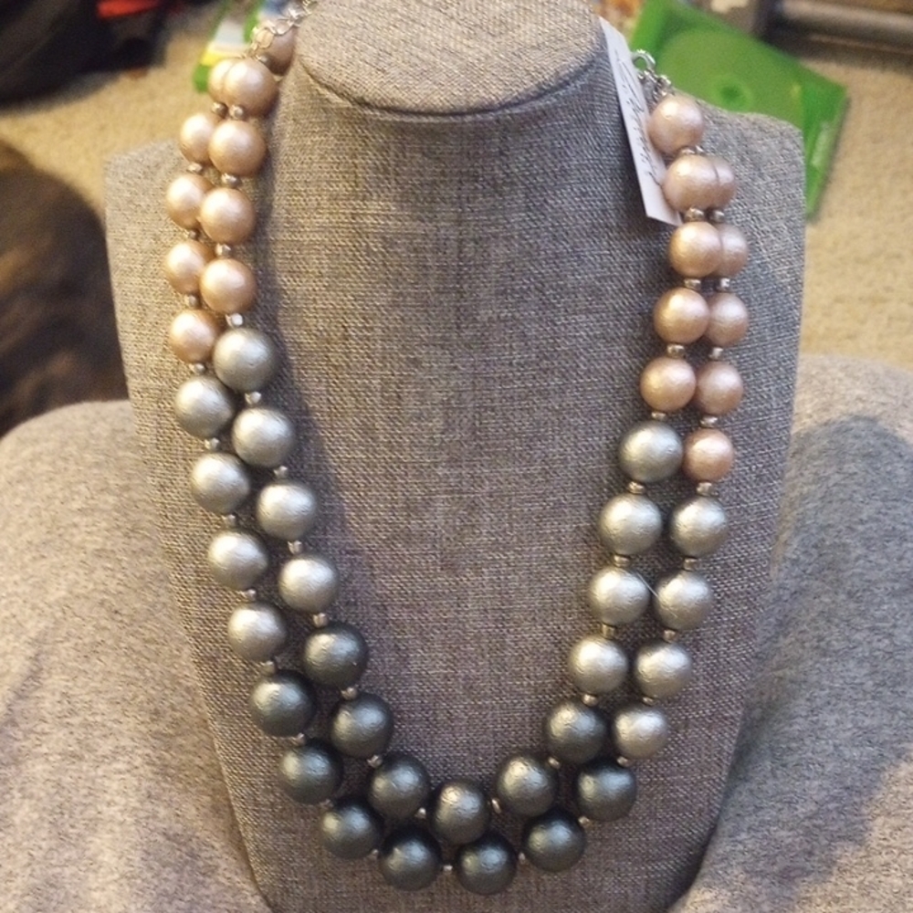 Premier Designs Faux Textured Pearl Necklace , Nwt